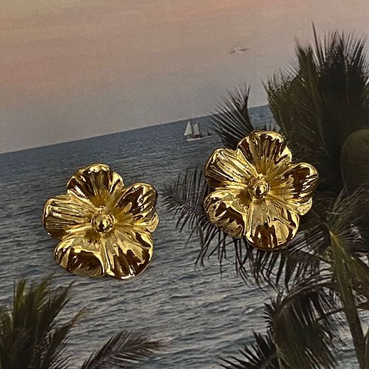 Gold Blossom Flower Stud Earrings - Venoria