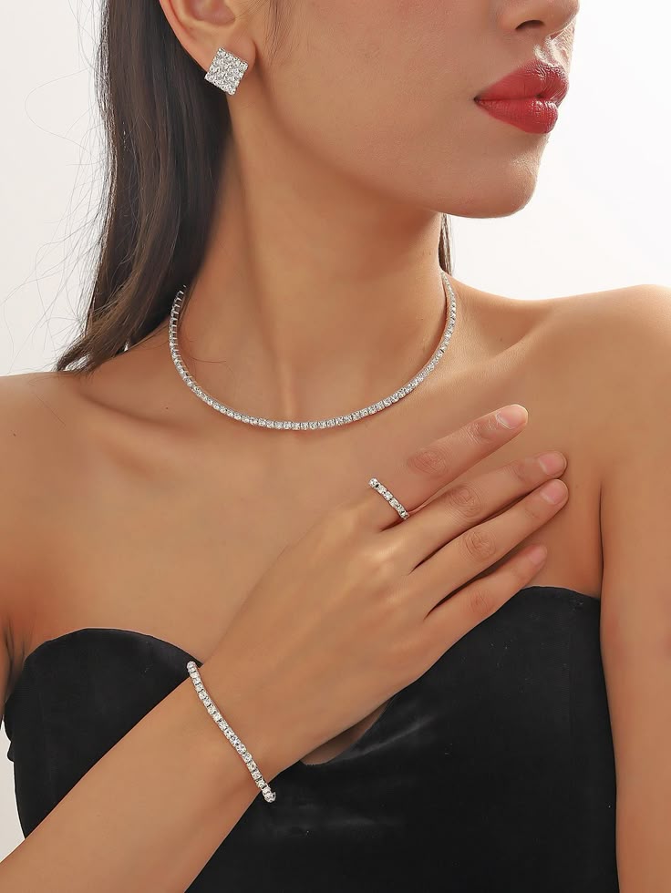 Diamond Tennis Necklace – Luxury Statement Piece for Elegant Women - Venoria