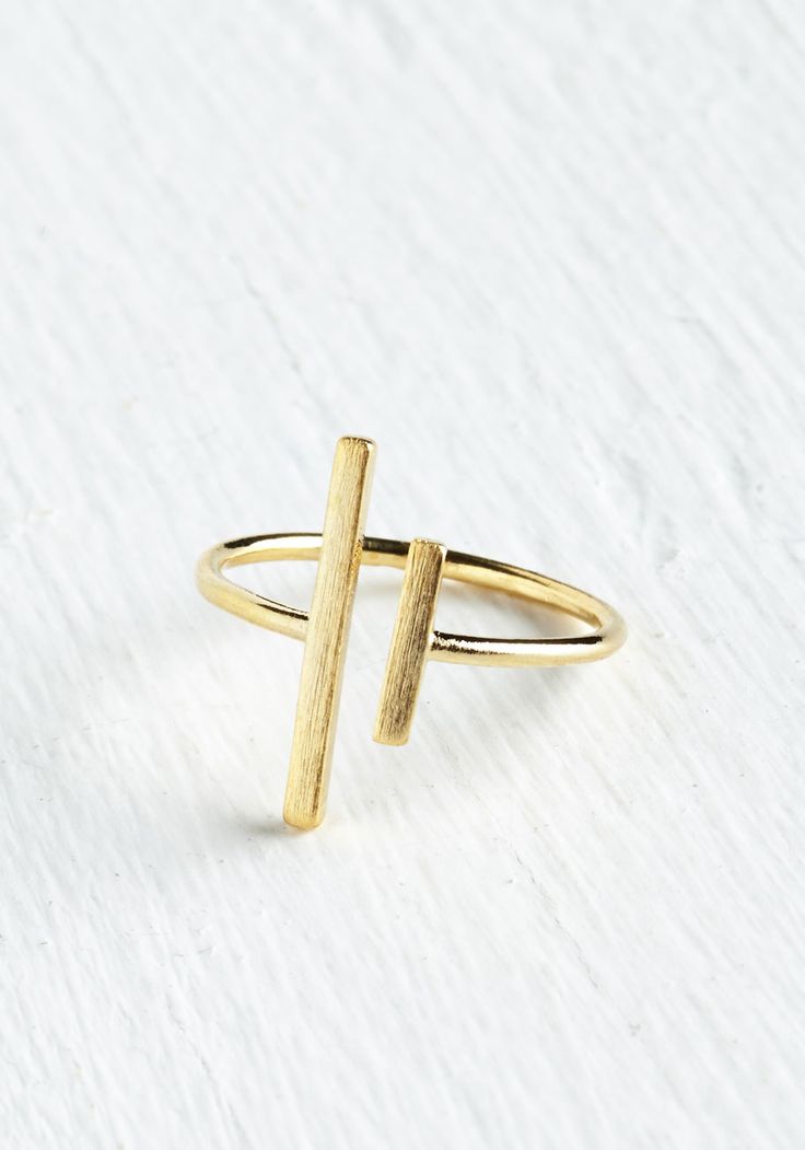 Modern Parallel Bar Gold Statement Ring - Venoria