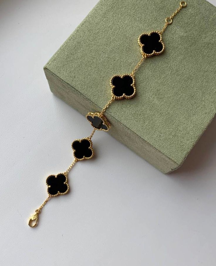 Lucky Clover Bracelet in Black Enamel & Gold Finish - Venoria