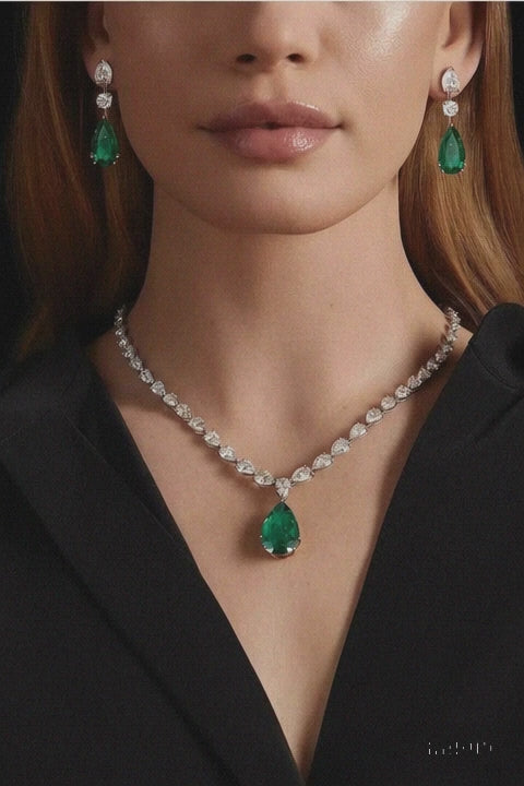 Venoria Royal Emerald Diamond Necklace – Inspired by Timeless Bollywood Elegance