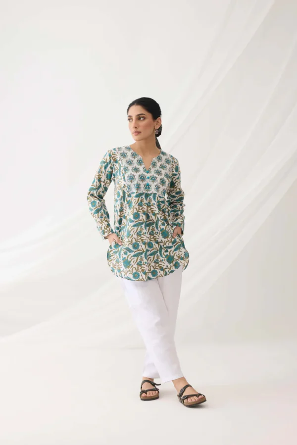 surya top white blue